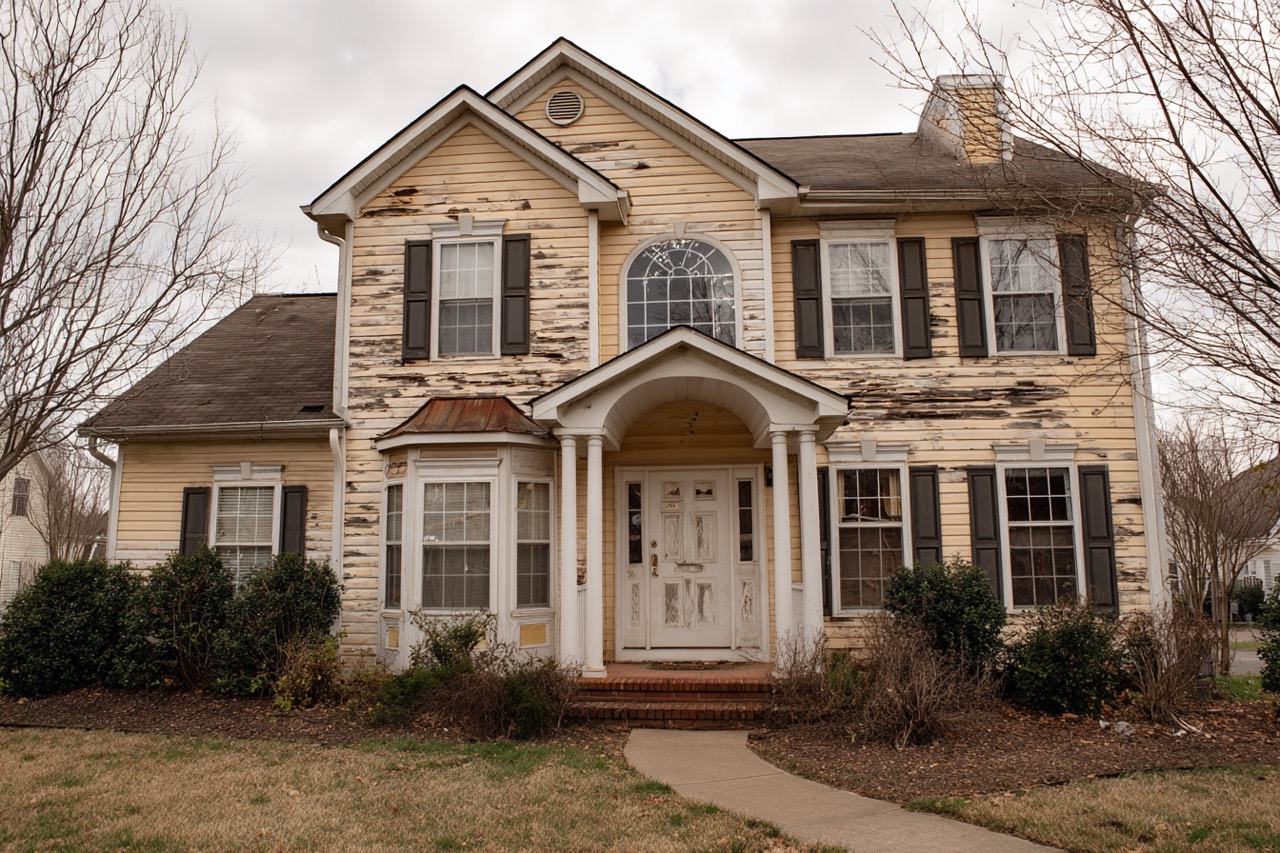 Virginia property with building code violations and neglect