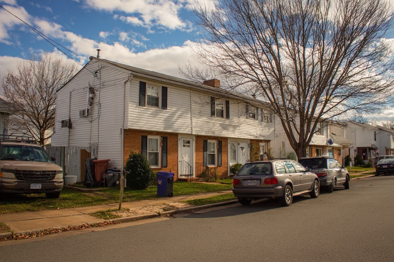 Preparing tenant occupied house for sale in Virginia